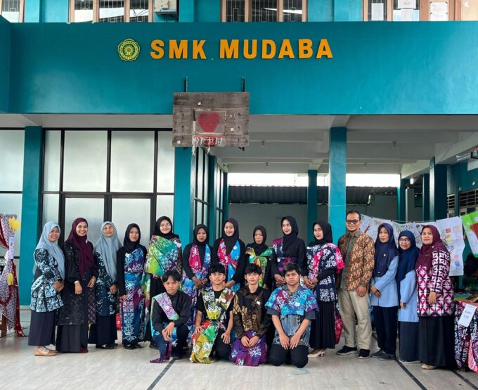 Gelar Karya P5: Siswa SMK Muhammadiyah 2 Bantul Tunjukkan Kreativitas Lewat Fashion Show dan Pameran Batik Gelar Karya P5: Siswa SMK Muhammadiyah 2 Bantul Tunjukkan Kreativitas Lewat Fashion Show dan Pameran Batik