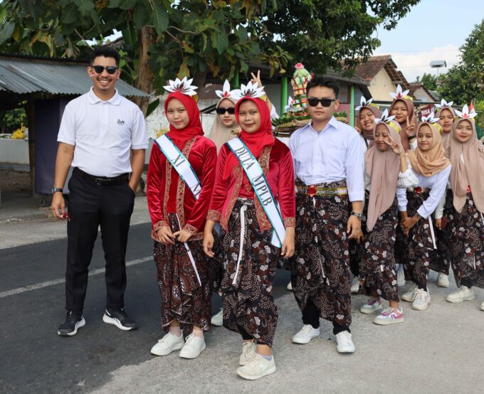 Semarak Milad SMK Muhammadiyah 2 Bantul: Kirab Budaya Warnai Perayaan dengan Nuansa Tradisional Semarak Milad SMK Muhammadiyah 2 Bantul: Kirab Budaya Warnai Perayaan dengan Nuansa Tradisional