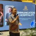 Guru tamu arkadewi boutique hotel memberikan materi kepada murid SMK Muhammadiyah 2 Bantul