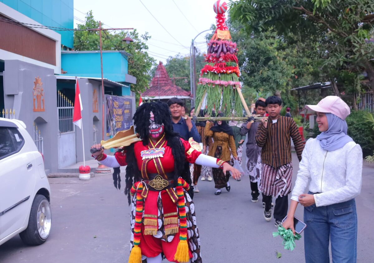 Kirab Budaya Milad ke-48 SMK Muhammadiyah 2 Bantul