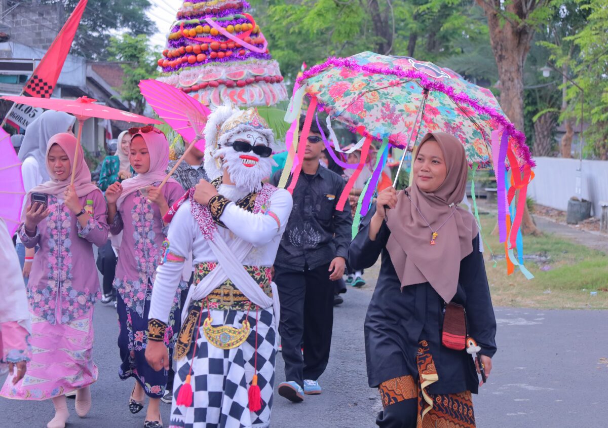 Kirab Budaya Milad ke-48 SMK Muhammadiyah 2 Bantul